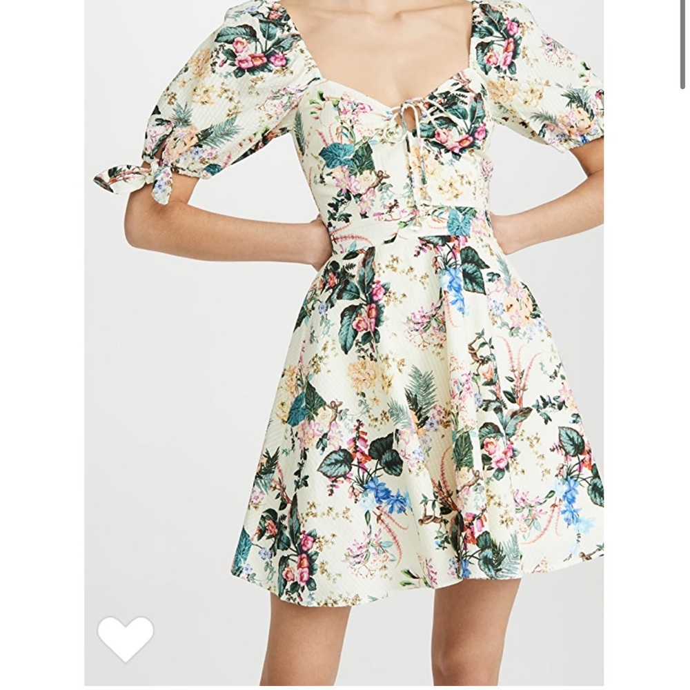 Tigerlily Kalani Short floral Dress Size 2.